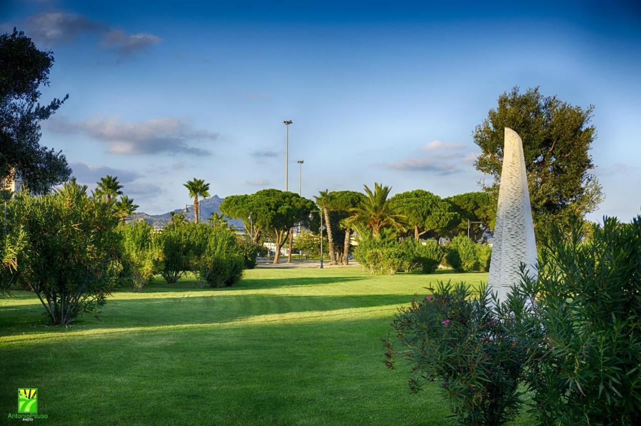 Olbia Center City Apartment Екстериор снимка